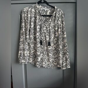 Danielrainn - Black-and-white blouse size medium